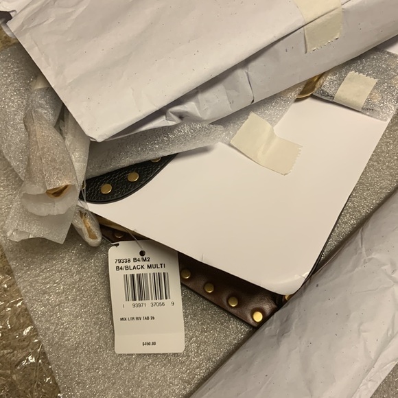 Coach tabby rivets 26 - new with tag has long strap blavk and brown color - Picture 11 of 11